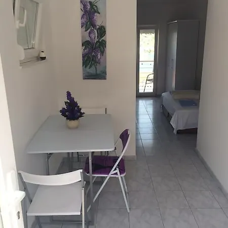 Anita Apartment