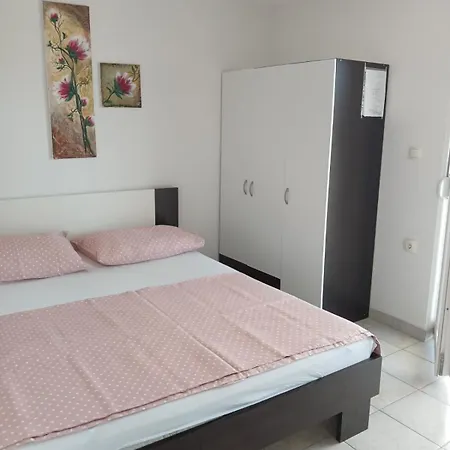 Anita Rogoznica (Sibenik-Knin)